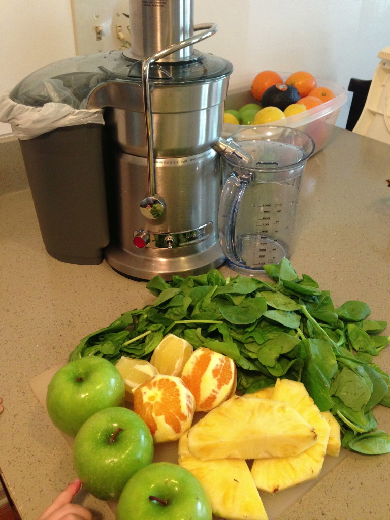 Fruity Green Juice Recipe @Ravingsbyrae
