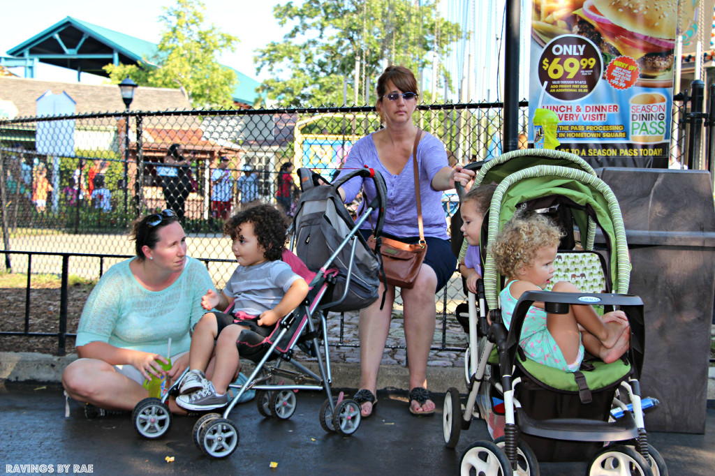 Surviving Six Flags with Toddlers + Easy Chicken Snack #shop 6