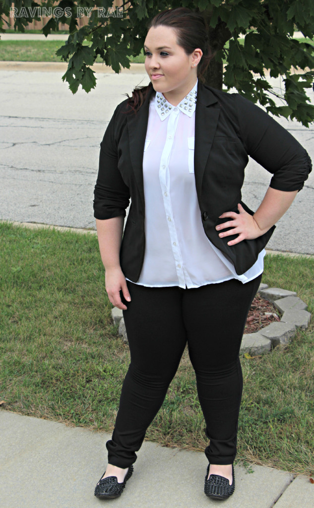 http://ravingsbyrae.com/wp-content/uploads/2013/09/Plus-Size-OOTD-Black-White-Trend-4-633x1024.jpg